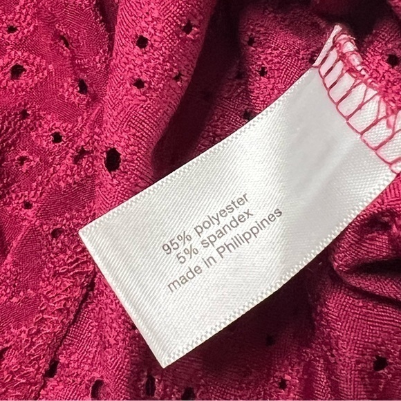 Lane Bryant Women’s pink eyelet 3/4 sleeve top size 14/16 - Picture 7 of 7